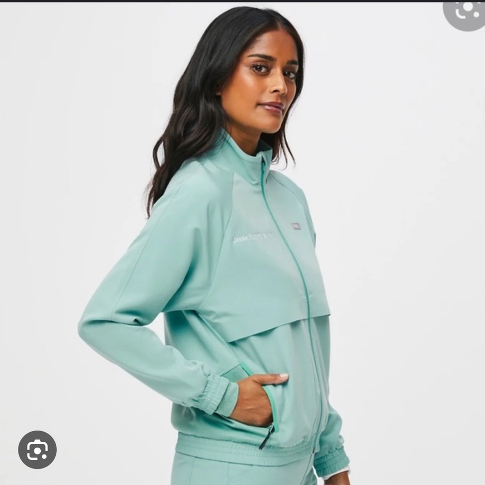 Figs Sydney jacket